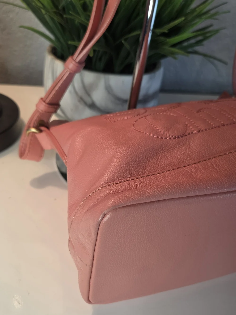 See By Chloe Embroidered Logo Pink Leather Shoulder Bag Satchel Hobo Handbag
